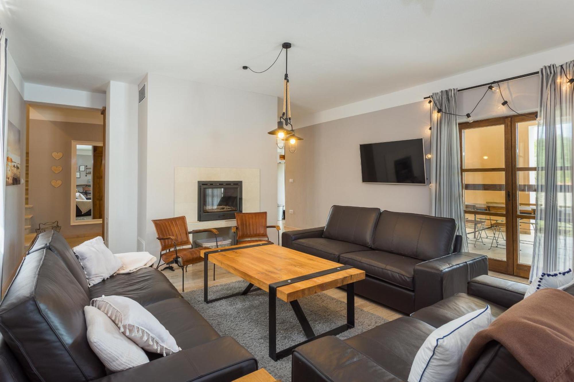 Villa Cirka In Central Istria For 14 Persons With Pool Heating & Pool Table Svetvinčenat Екстериор снимка
